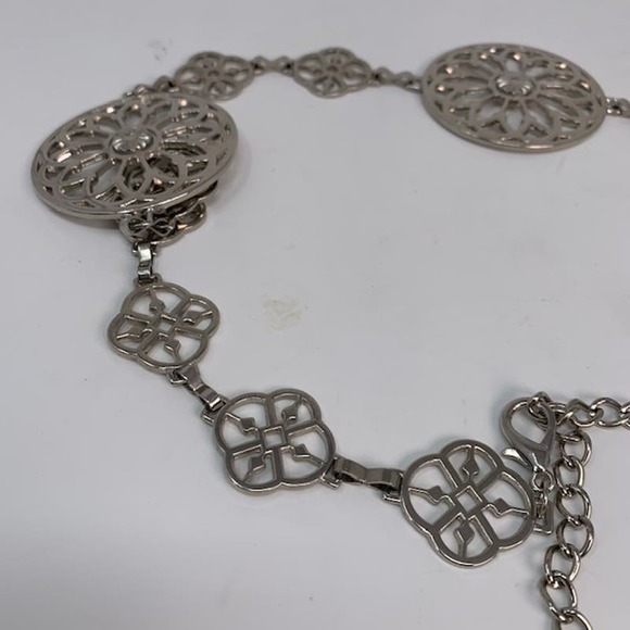 Boho Silver Metal Flower Design Adjustable HIgh Quality Chain Belt - Picture 3 of 6